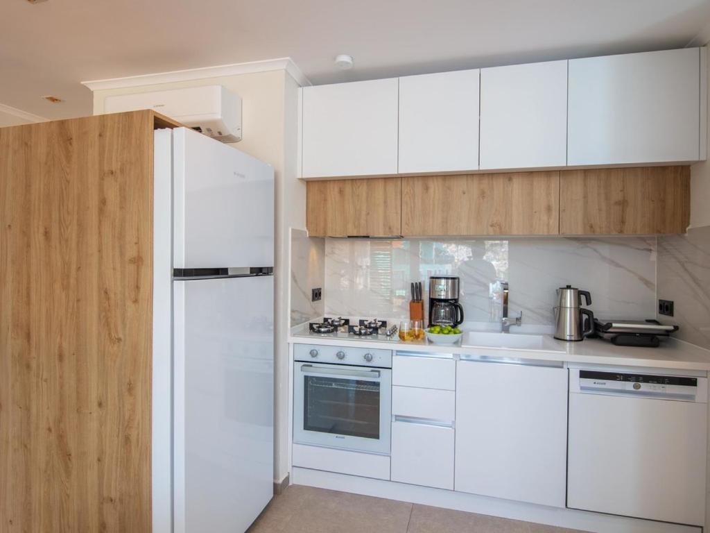 Asfiya Loft Apartments Kas Bagian luar foto