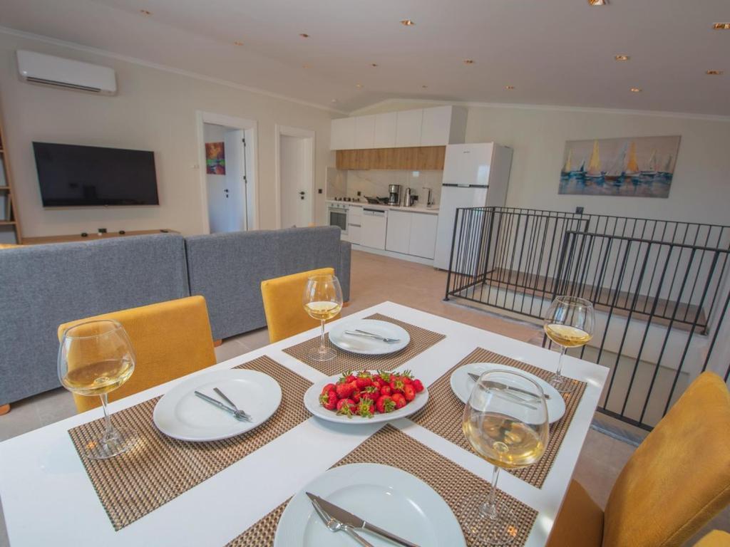 Asfiya Loft Apartments Kas Bagian luar foto